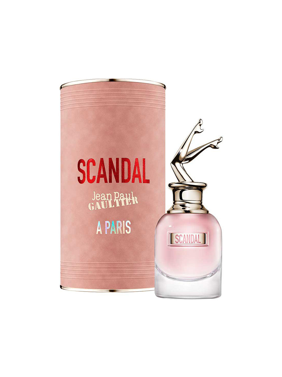 Scandal à Paris