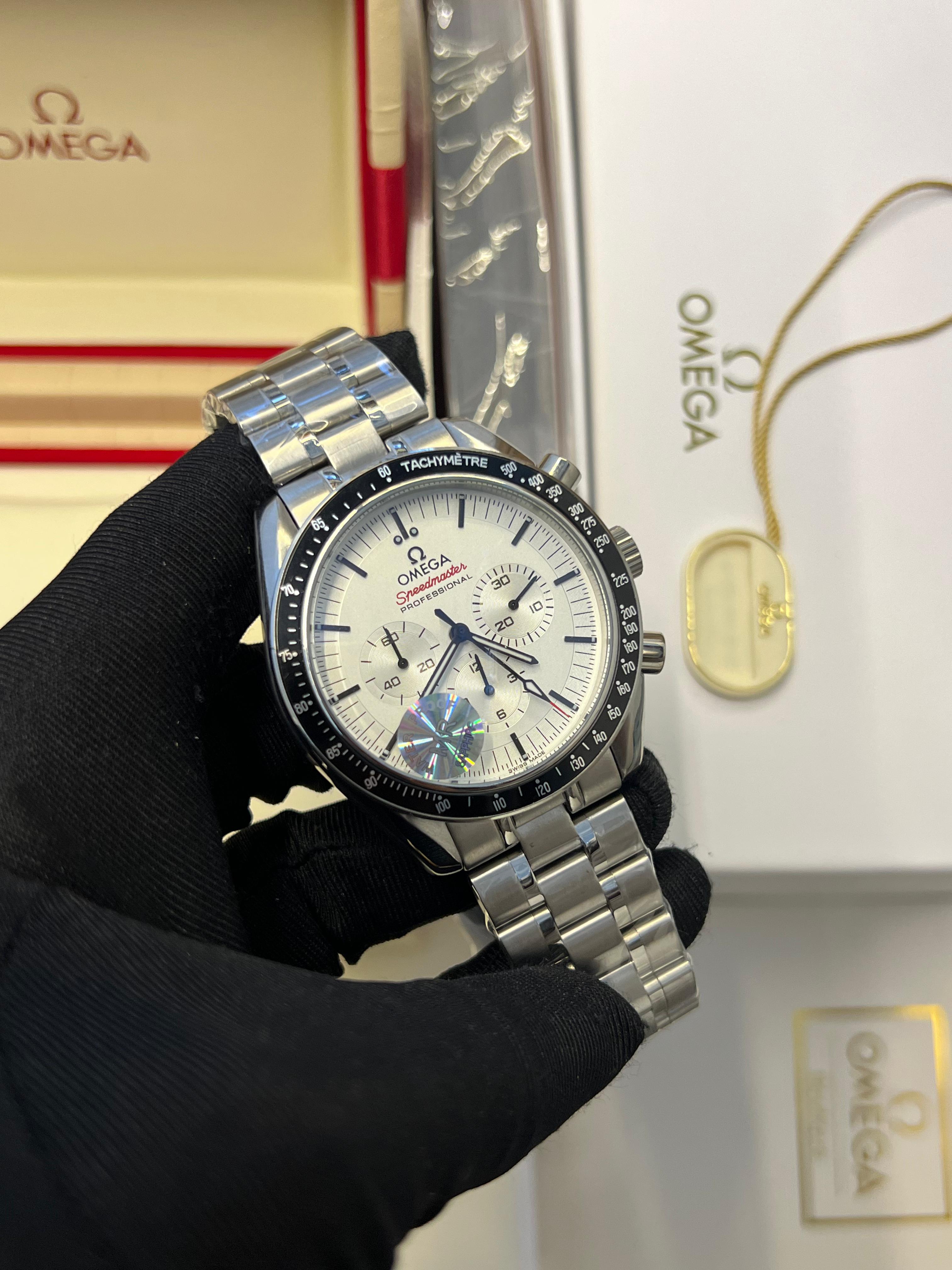 OMEGA Speedmaster Fly Backmachine